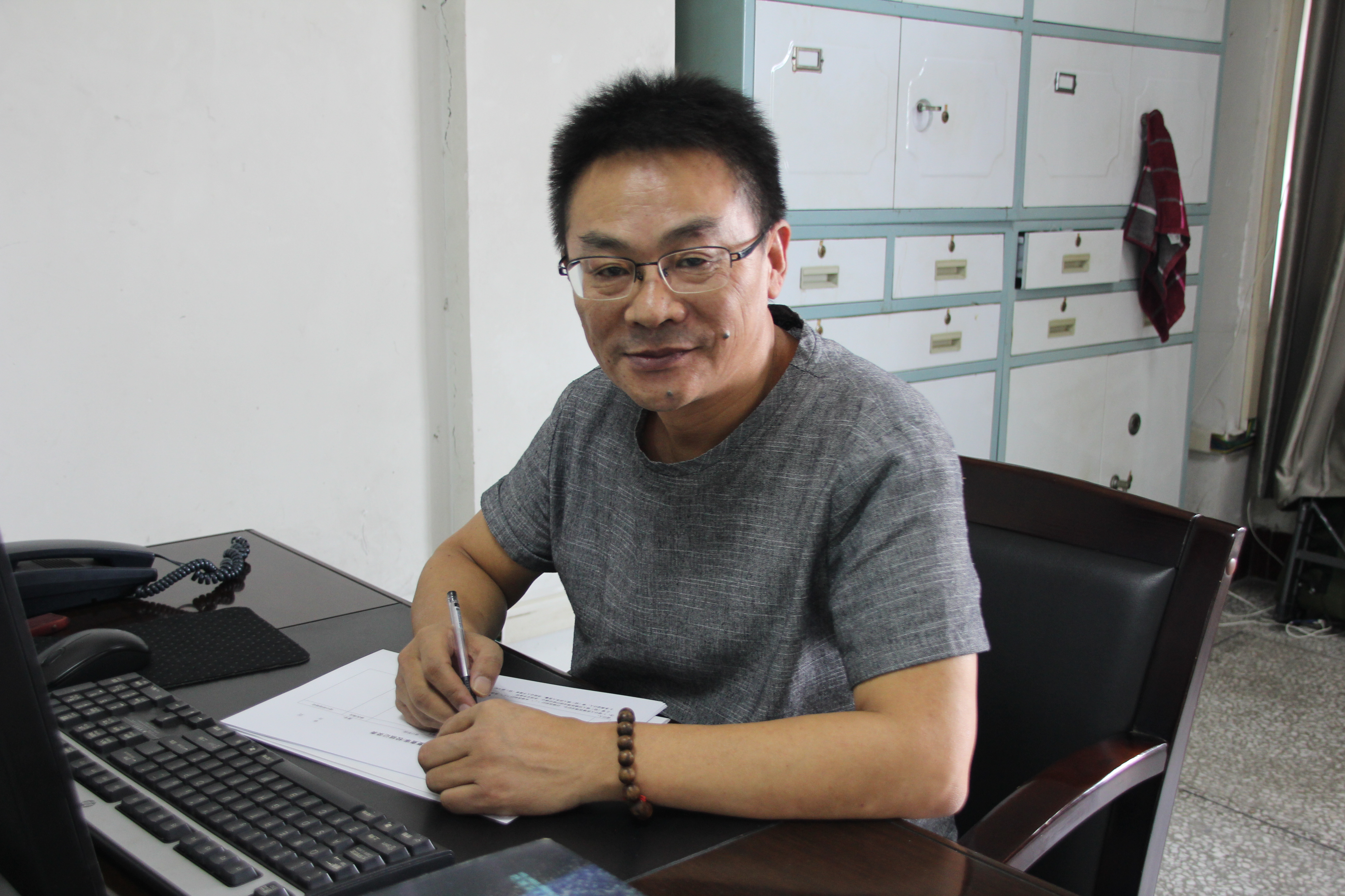 總設(shè)計師、高級工程師陳冰